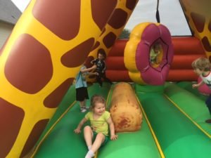 Camping avec Château gonflable